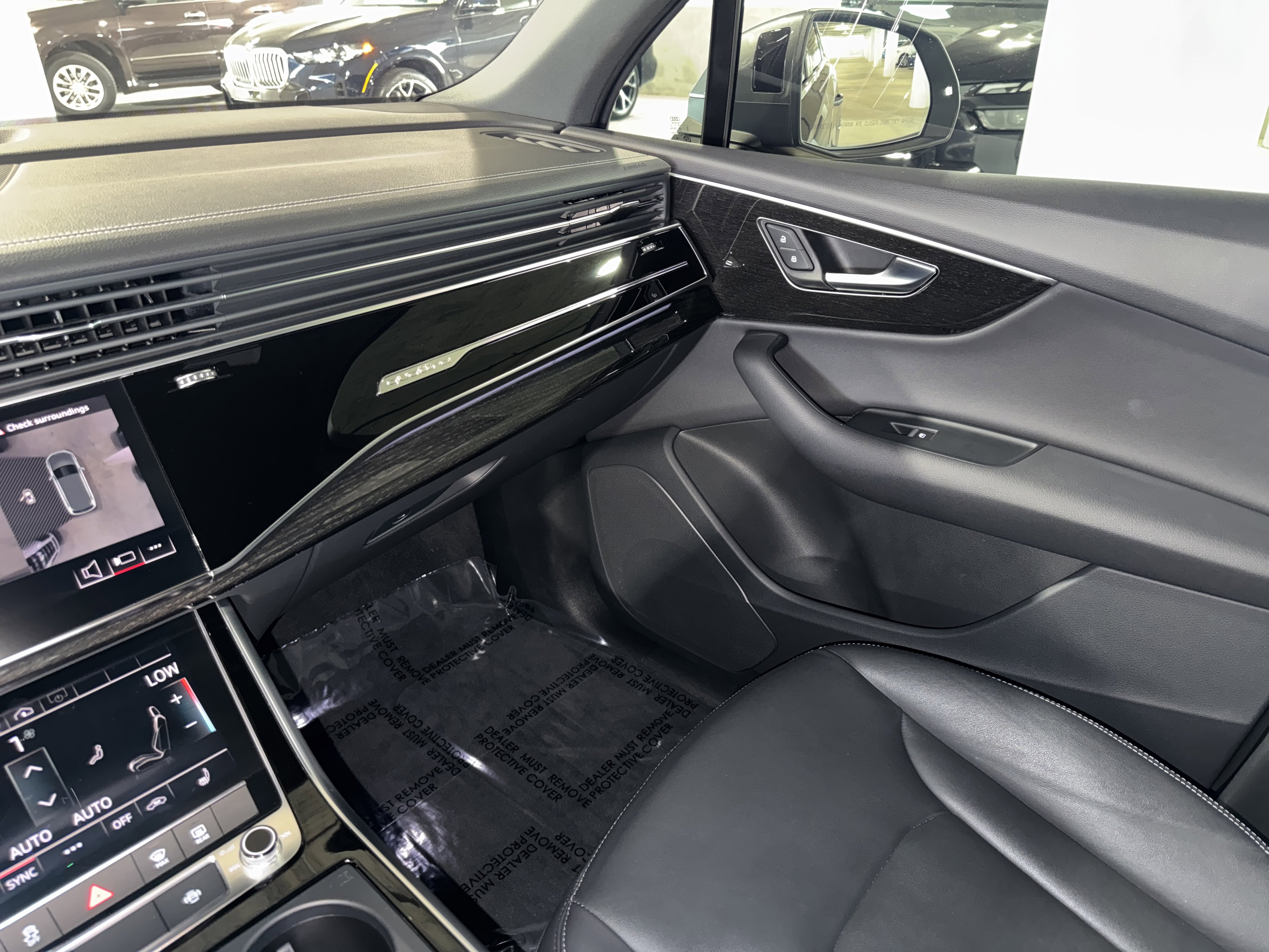 Used 2025 Audi Q7 2.0T Premium w/ Convenience Package image 29