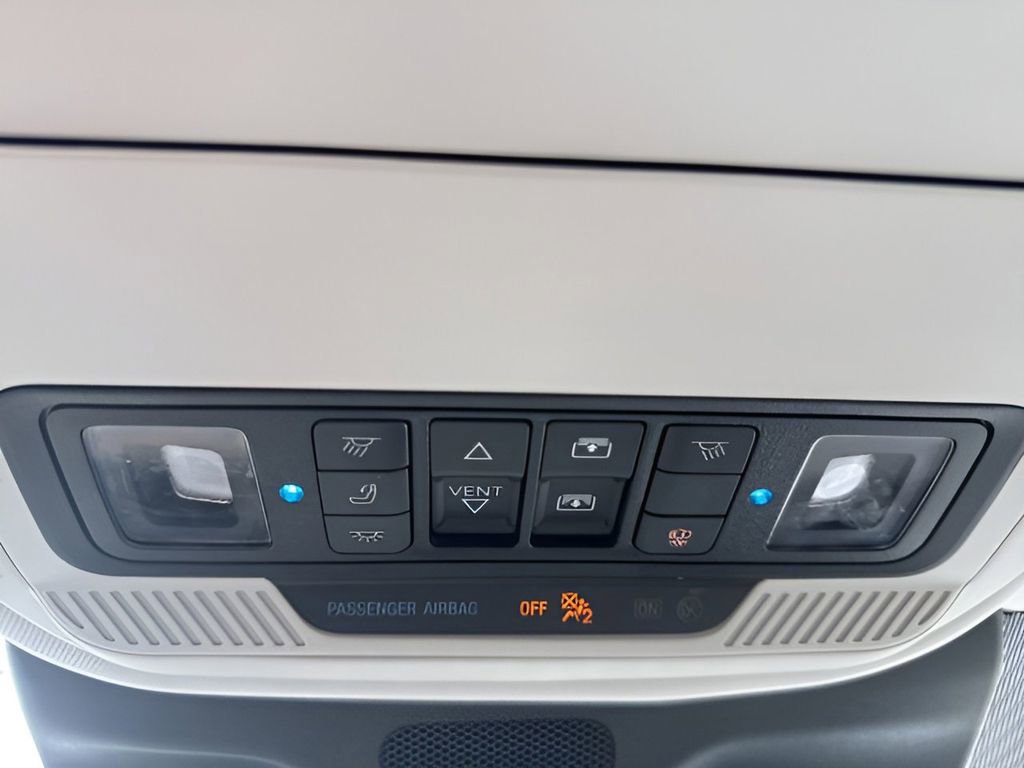 Used 2025 Ford Expedition Platinum w/ Driver's Package image 34