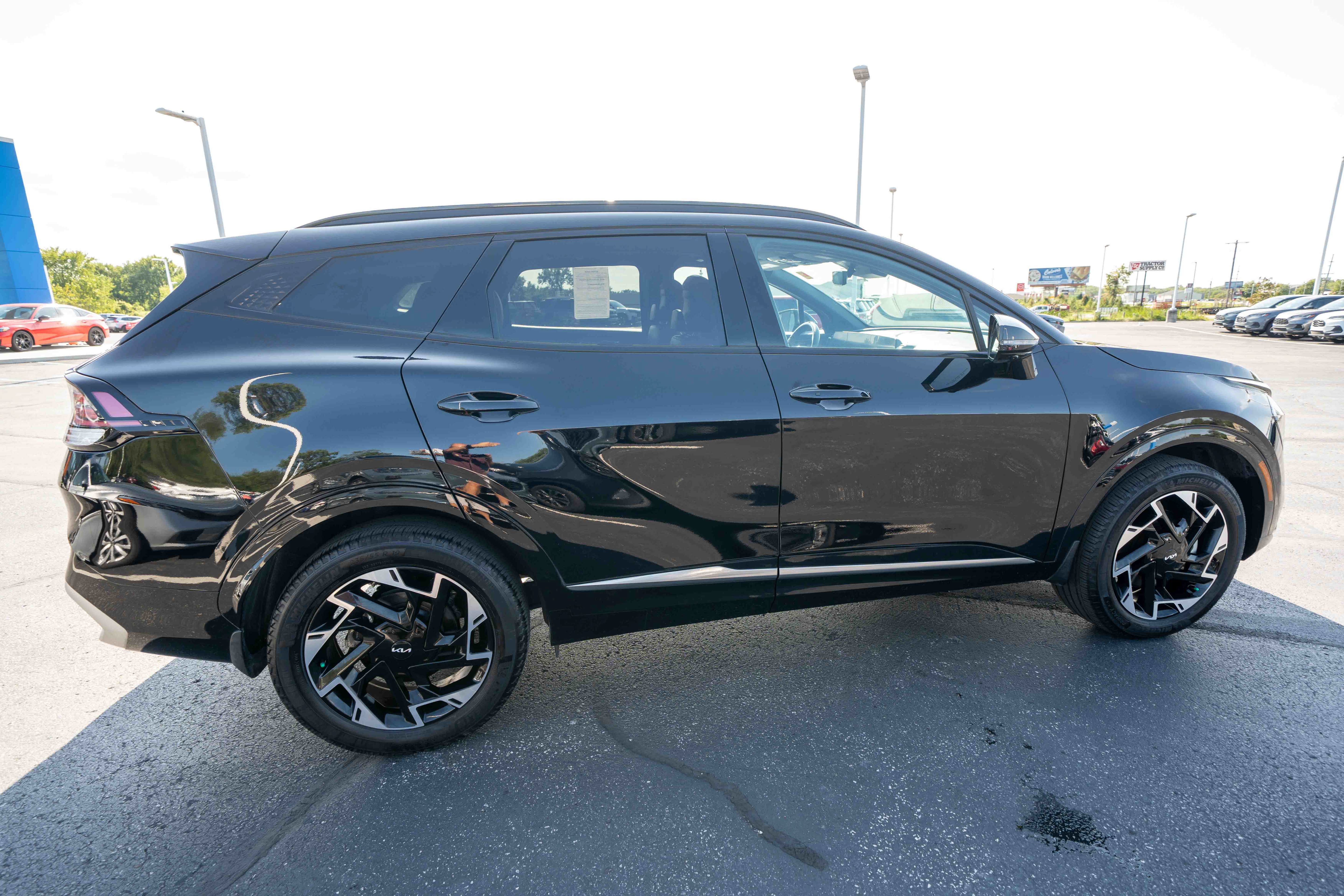 Used 2024 Kia Sportage SX AWD/4WD image 6