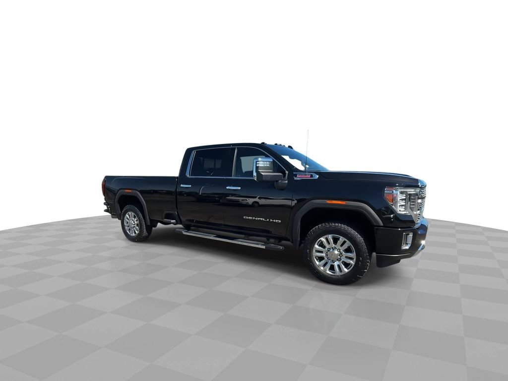 Certified 2022 GMC Sierra 3500 Denali w/ Denali Ultimate Package AWD/4WD image 3