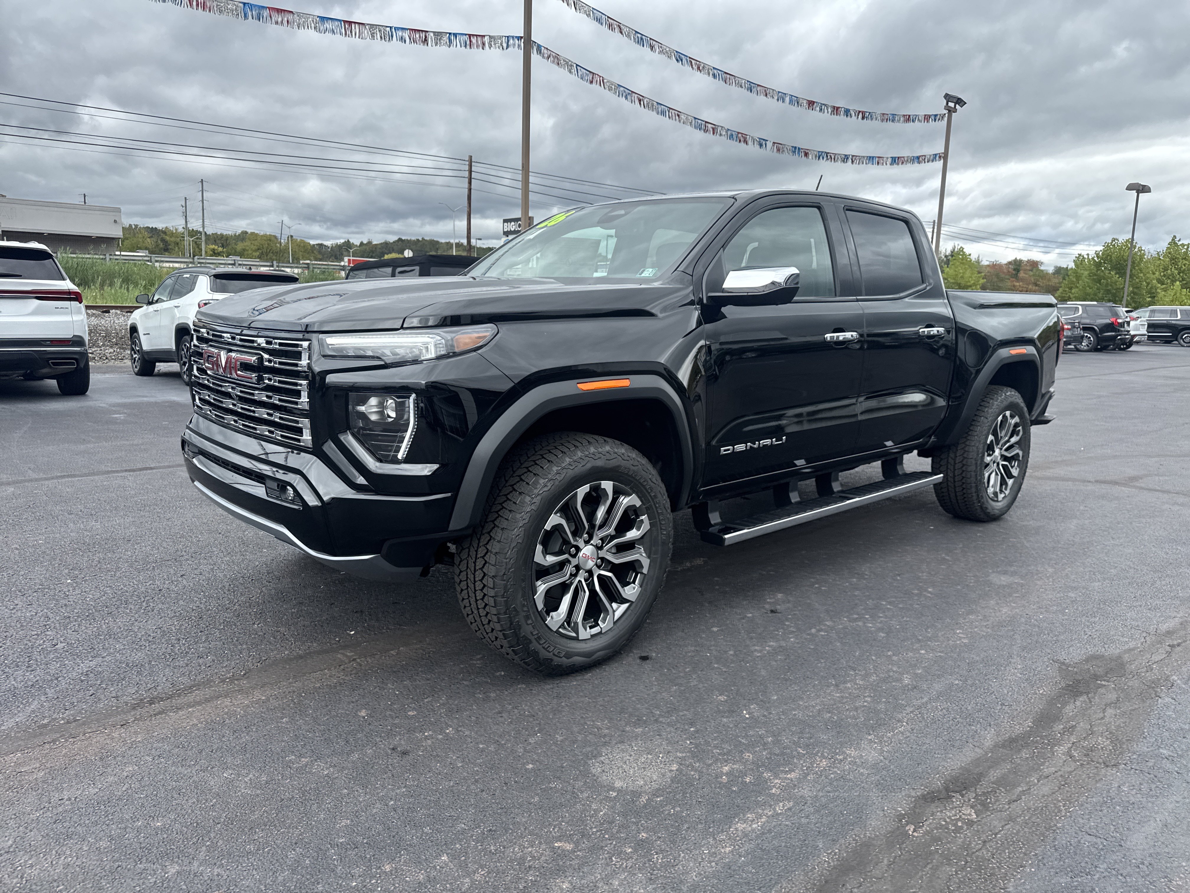 New 2026 GMC Canyon Denali AWD/4WD image 8