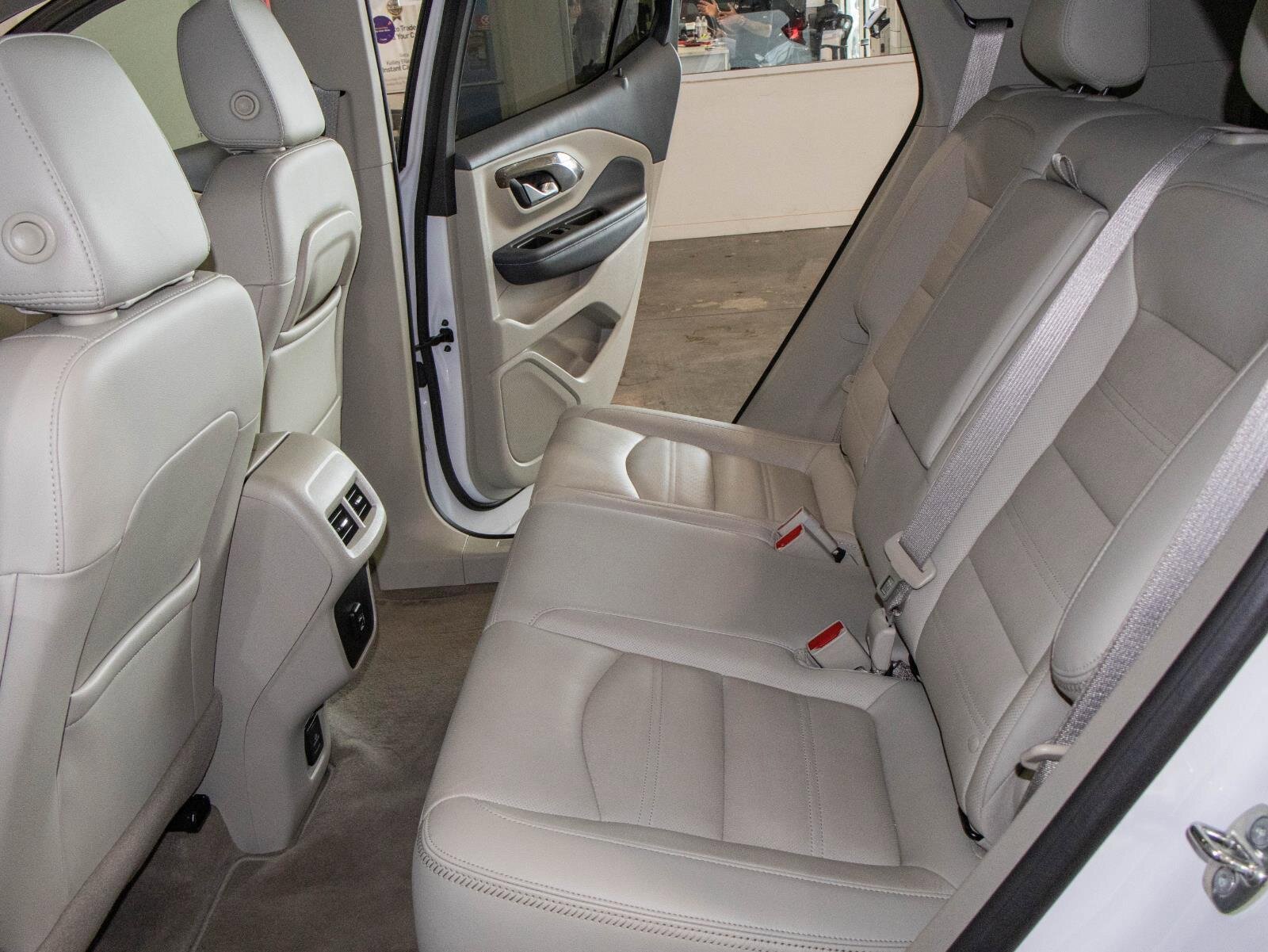 Used 2023 GMC Terrain Denali image 15