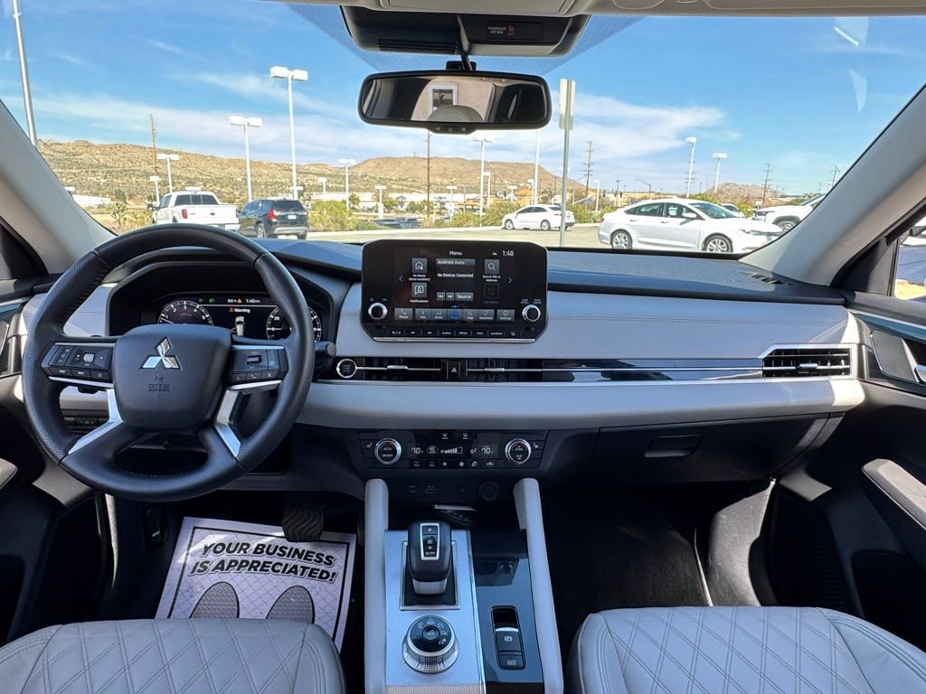 Used 2023 Mitsubishi Outlander SEL image 15