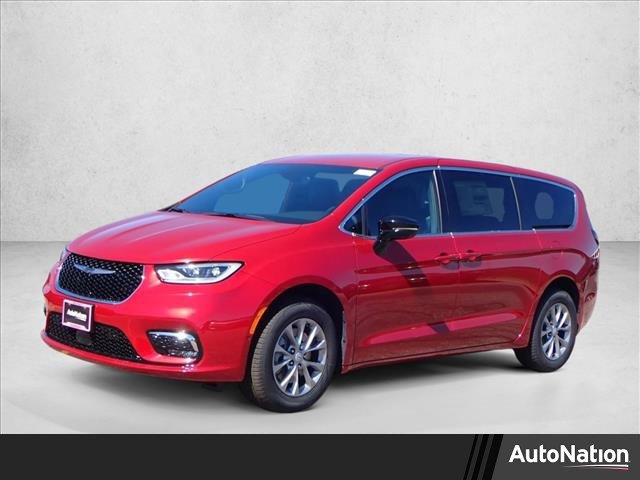 New 2026 Chrysler Pacifica Select