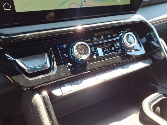 New 2026 GMC Sierra 2500 AT4 w/ Technology Package AWD/4WD image 30