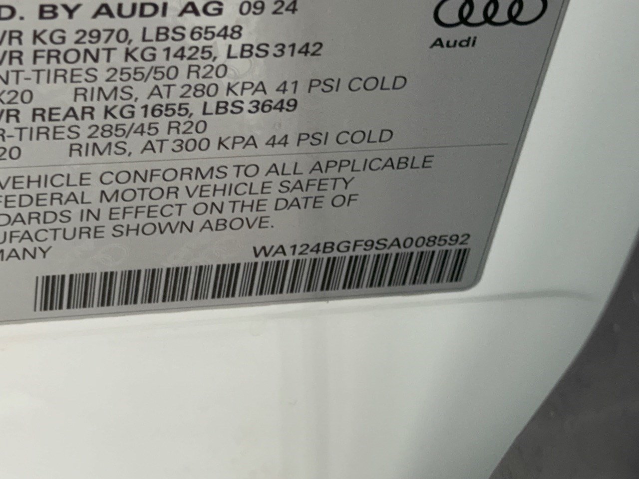 Used 2025 Audi Q6 e-tron Premium Plus w/ Premium Plus AWD/4WD image 31