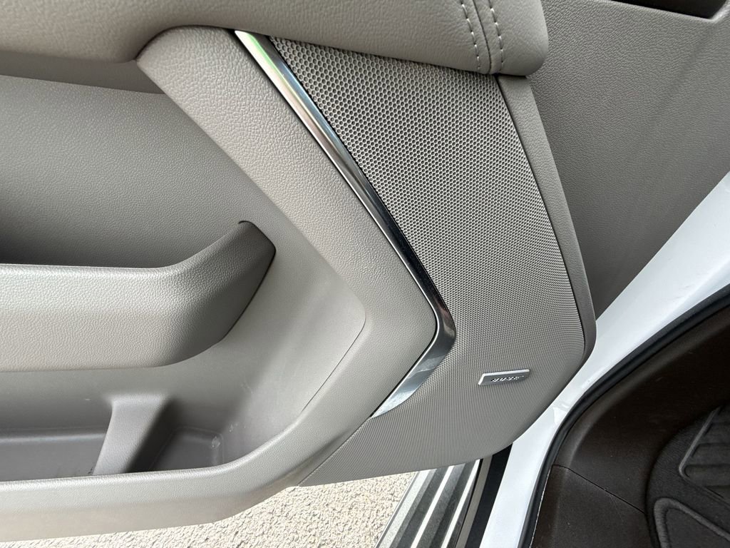 Certified 2025 GMC Yukon Elevation image 31