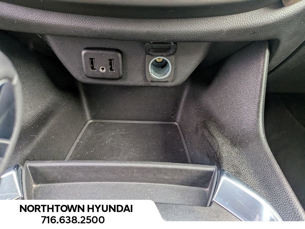 Used 2023 Chevrolet Traverse LS w/ Safety Package image 17