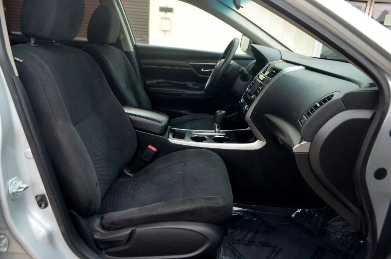 Used 2015 Nissan Altima 2.5 S w/ Power Driver Seat Package FWD image 28