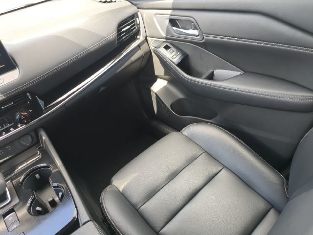 Used 2024 Nissan Rogue SL w/ SL Premium Package FWD image 19