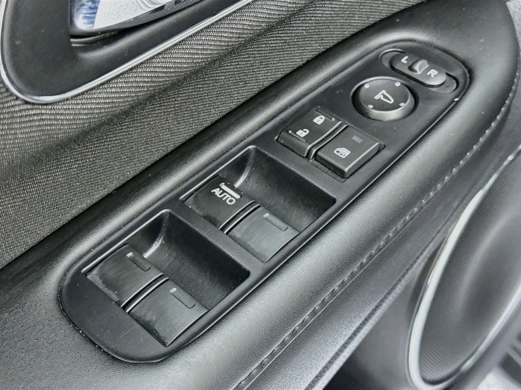Certified 2022 Honda HR-V EX image 16