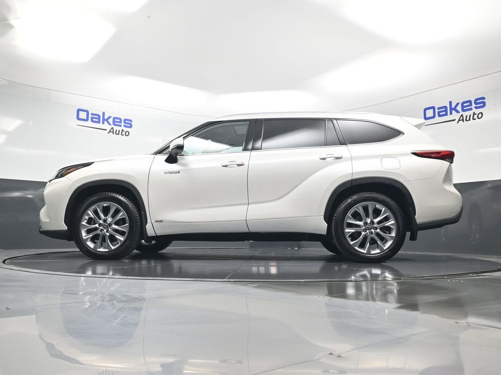 Used 2021 Toyota Highlander Limited image 44