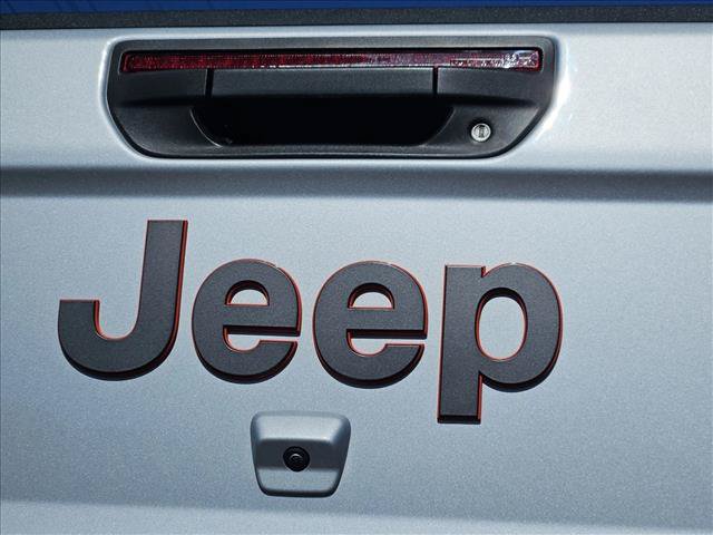 Certified 2023 Jeep Gladiator Mojave w/ Trailer Tow Package AWD/4WD image 30