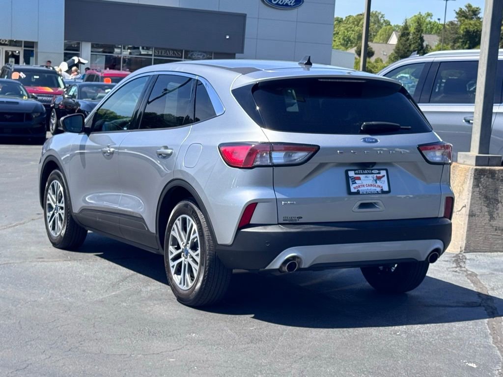 Used 2022 Ford Escape SEL image 15