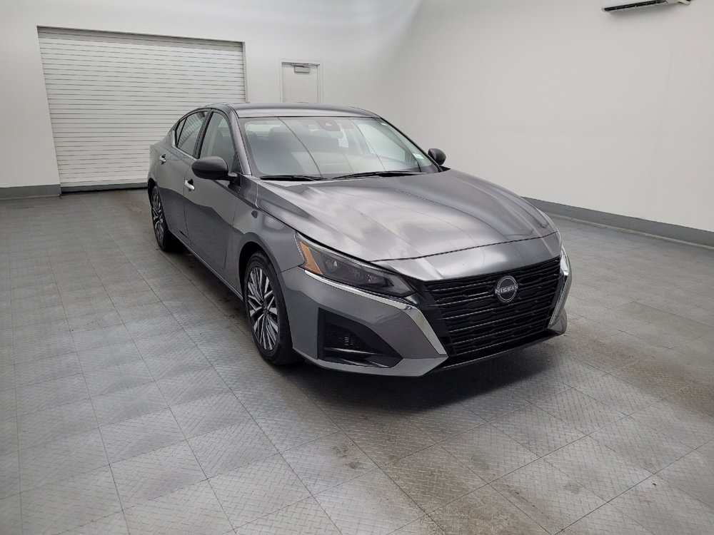 Used 2024 Nissan Altima 2.5 SV image 13
