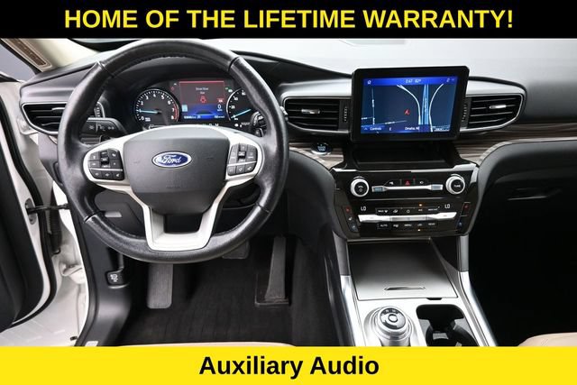 Used 2021 Ford Explorer Limited w/ Equipment Group 301A AWD/4WD image 15