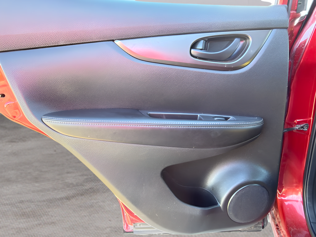 Used 2020 Nissan Rogue Sport S w/ Appearance Package FWD image 15