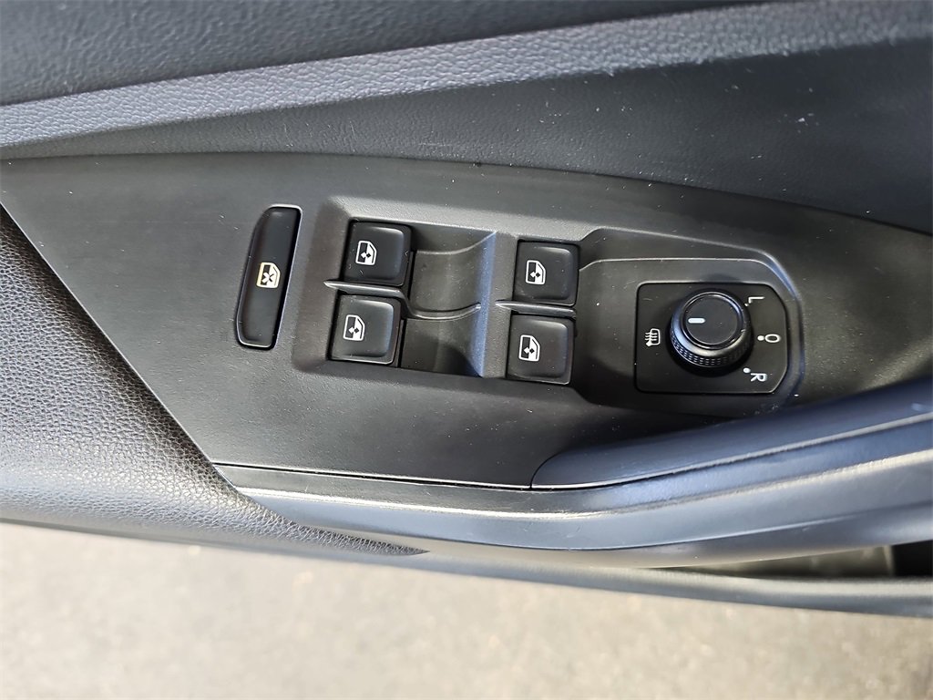 Used 2020 Volkswagen Jetta GLI image 25