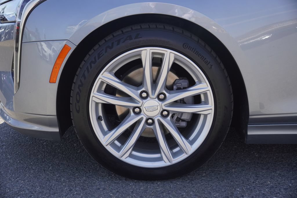 Used 2023 Cadillac CT4 Luxury w/ Cold Weather Package RWD image 4