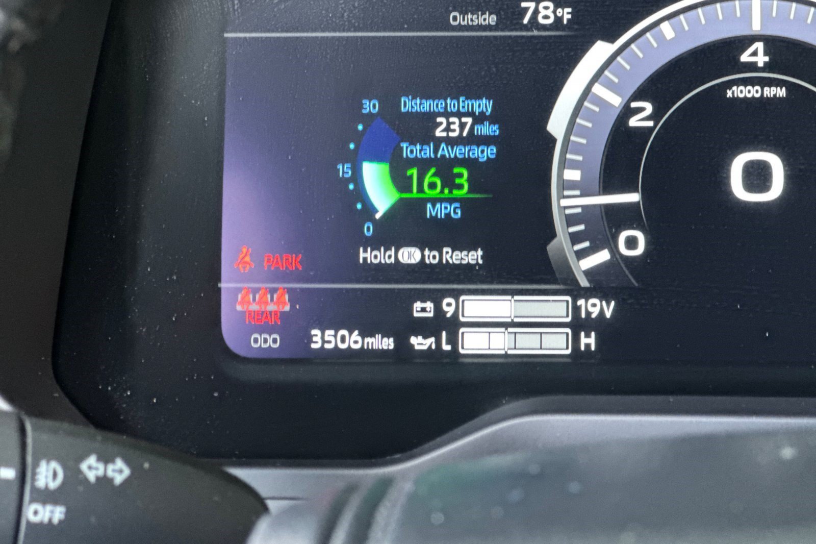 Used 2024 Toyota Tundra Limited AWD/4WD image 22