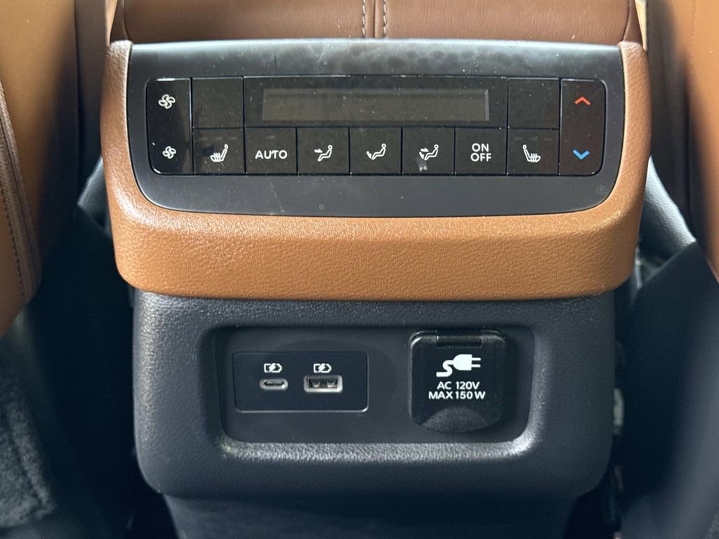 Used 2023 Nissan Pathfinder Platinum w/ Cargo Package image 20