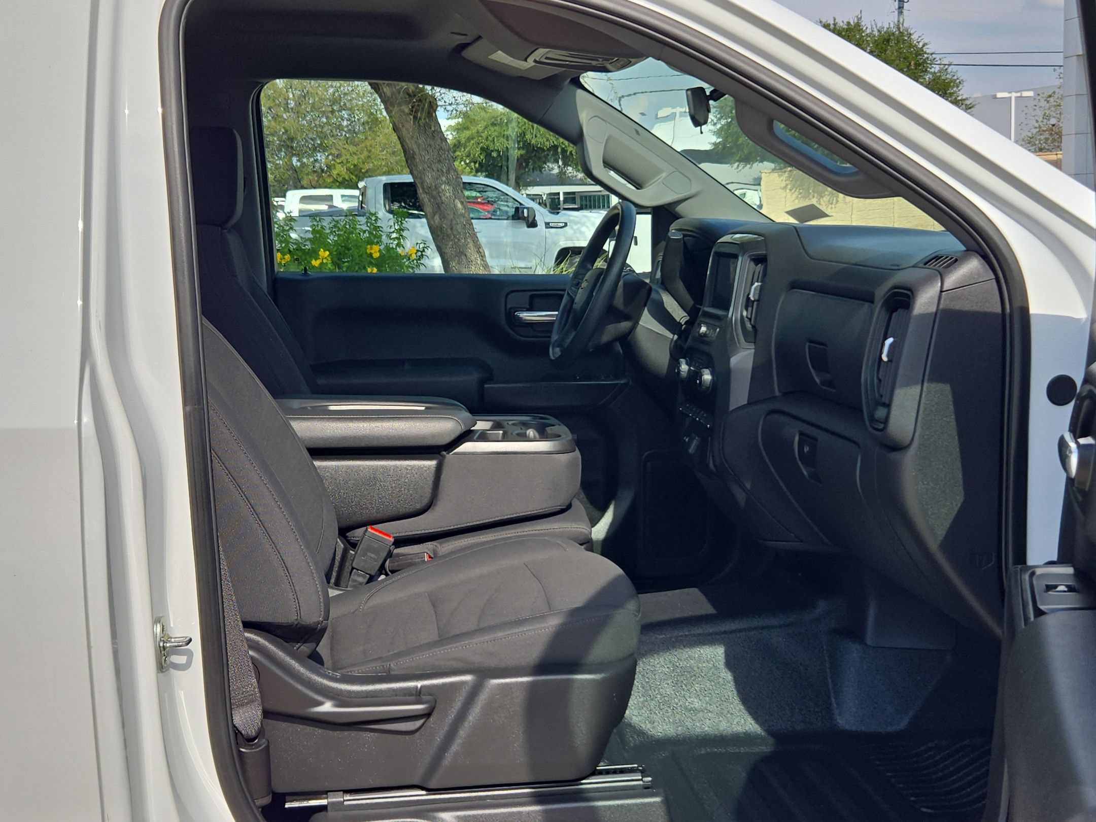 Used 2025 Chevrolet Silverado 1500 W/T RWD image 21