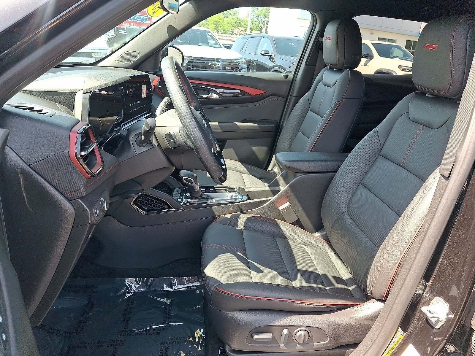 Used 2025 Chevrolet TrailBlazer RS w/ Driver Confidence Package AWD/4WD image 14