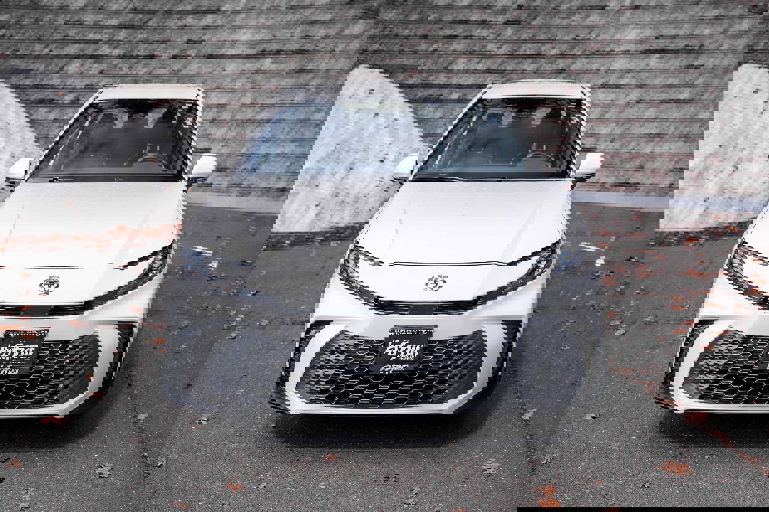 Certified 2025 Toyota Camry SE image 3