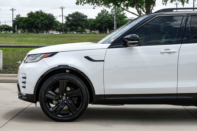 Used 2025 Land Rover Discovery Dynamic SE AWD/4WD image 14