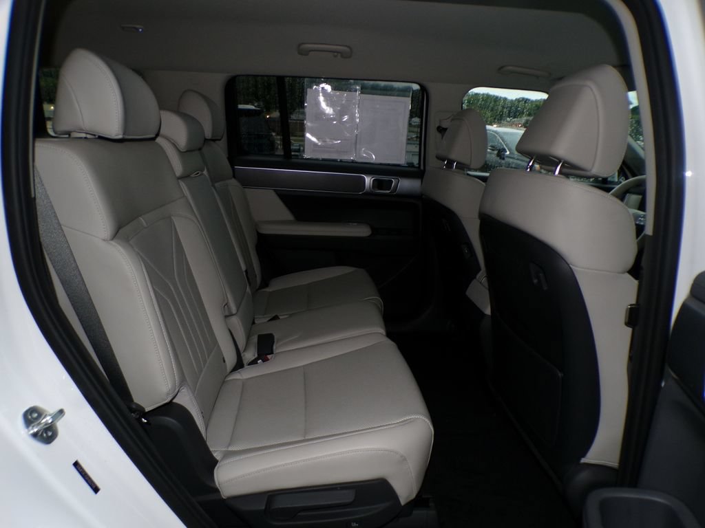 Certified 2024 Hyundai Santa Fe SEL FWD image 19