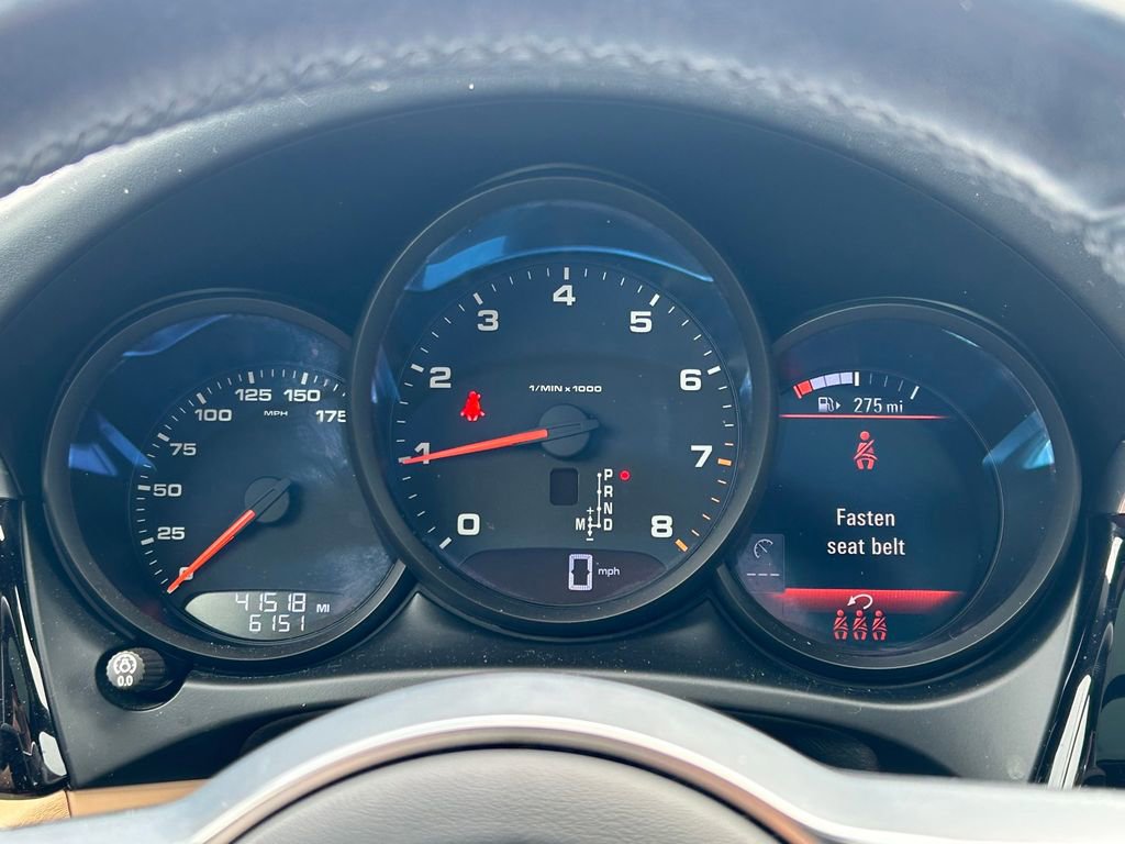 Used 2021 Porsche Macan AWD/4WD image 36