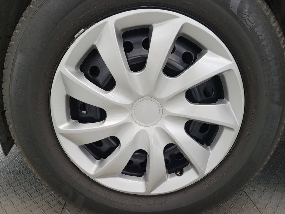 Used 2017 Nissan Rogue S FWD image 31