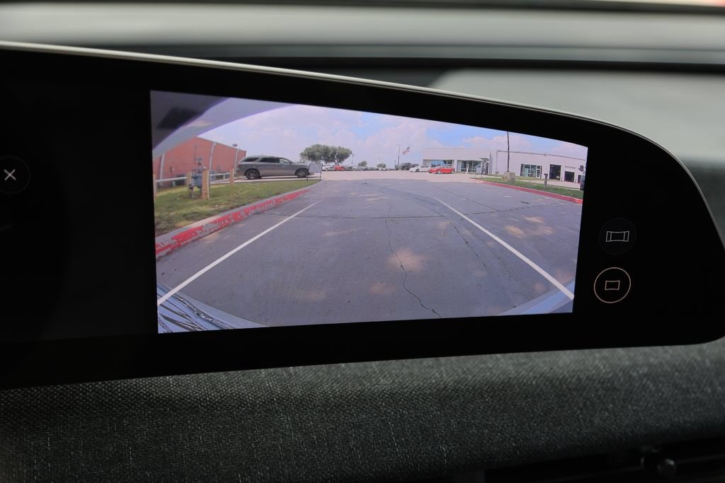 Used 2024 Lucid Air Pure RWD image 17