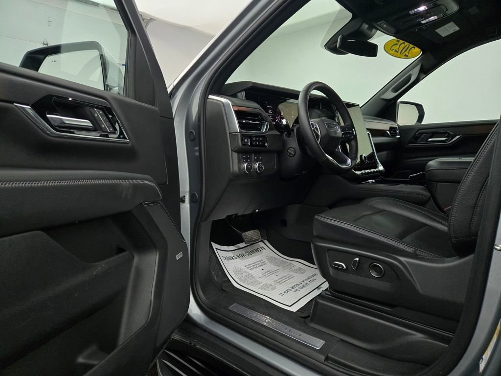 Used 2025 GMC Yukon Denali image 22
