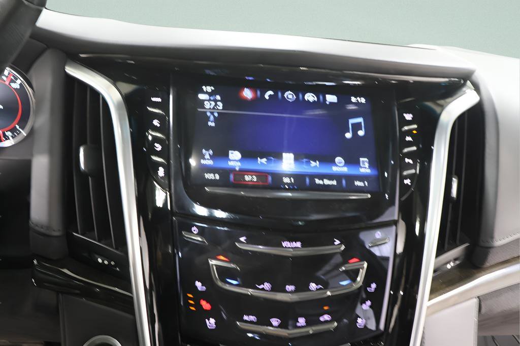 Used 2020 Cadillac Escalade Platinum image 11