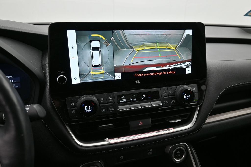 Used 2024 Toyota Grand Highlander AWD image 15