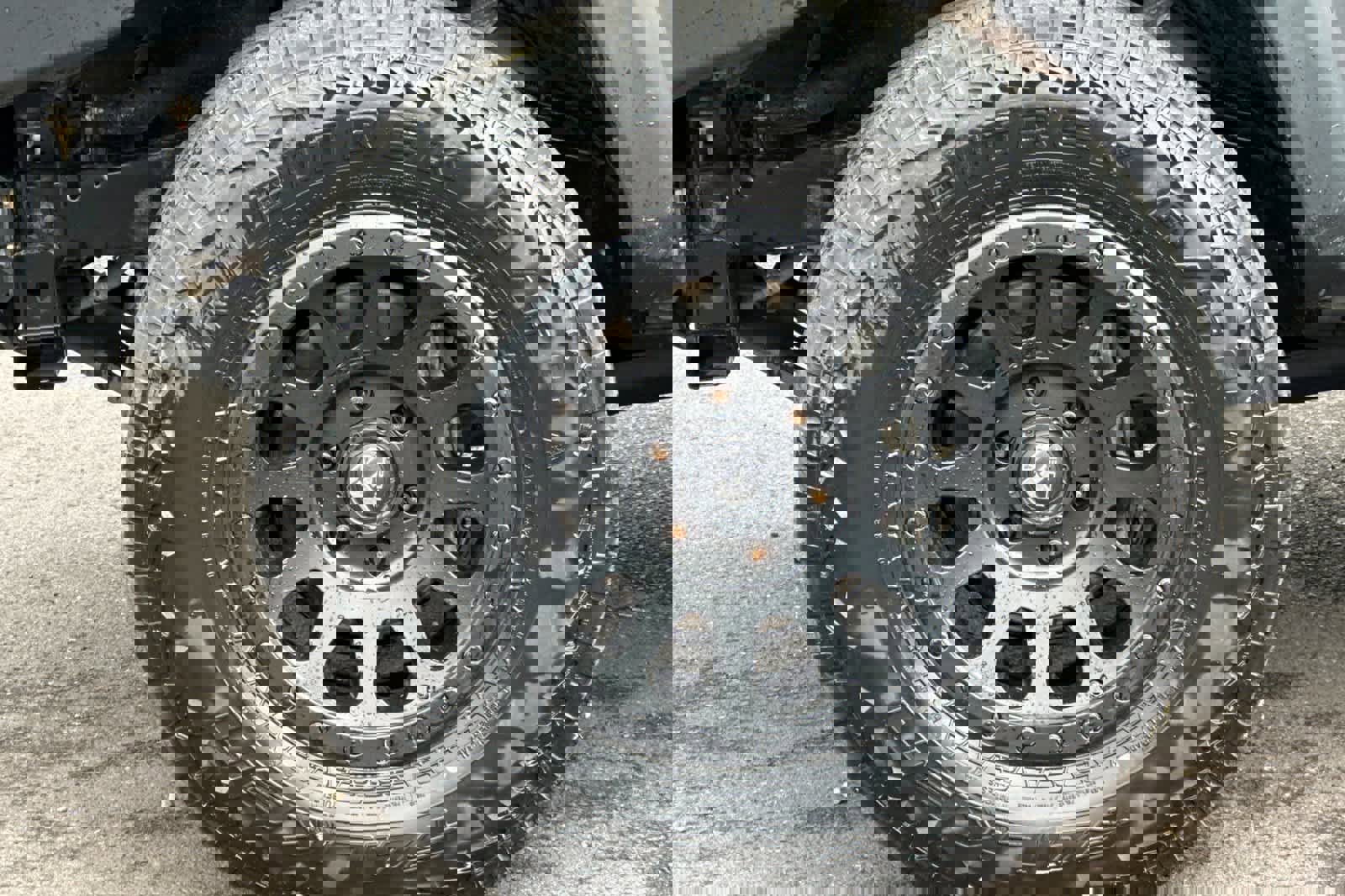 Used 2020 Toyota Tacoma TRD Off-Road w/ TRD Premium Off Road Package AWD/4WD image 26