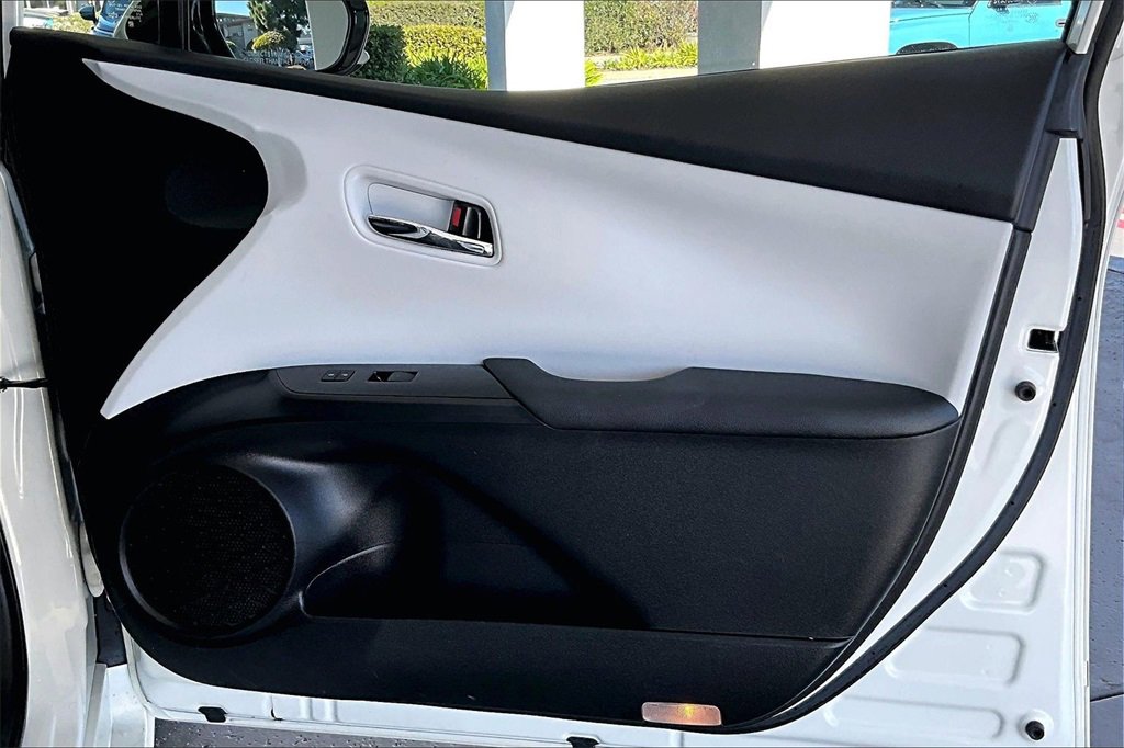 Certified 2020 Toyota Prius Prime LE image 28