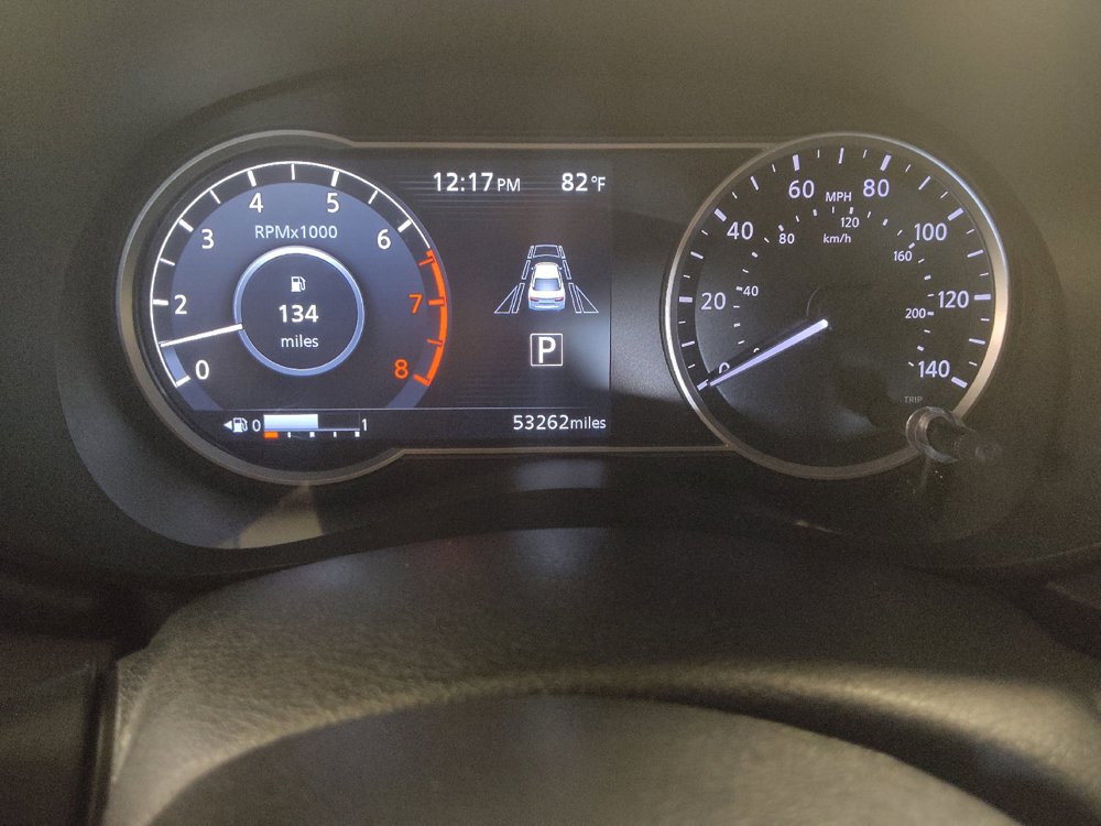 Used 2021 Nissan Versa SR FWD image 23