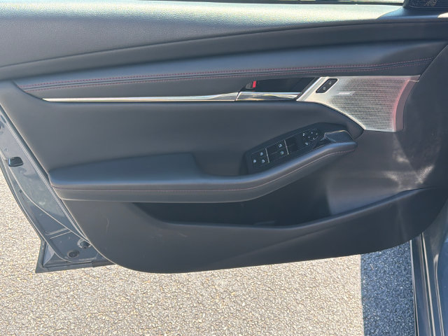 Used 2023 MAZDA MAZDA3 s FWD image 11