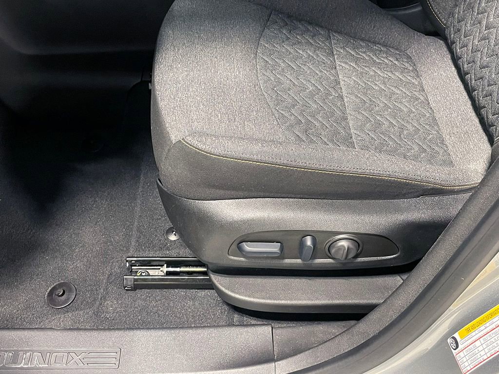 Used 2023 Chevrolet Equinox LT image 21