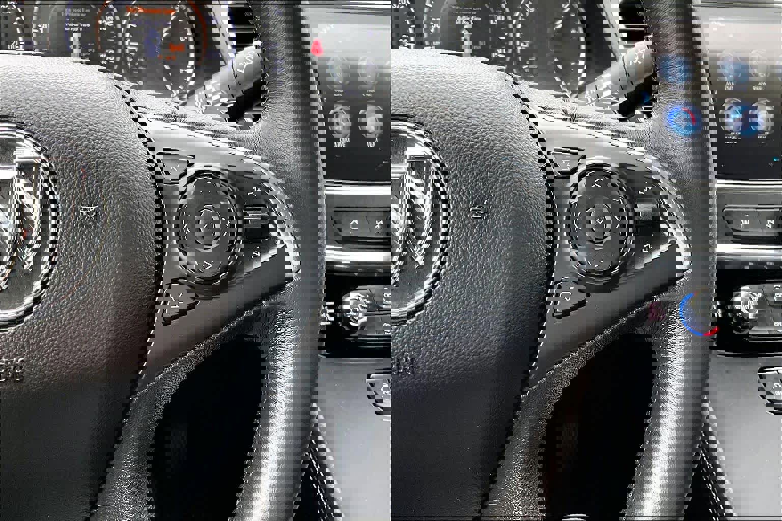 Used 2017 Buick LaCrosse Essence image 22