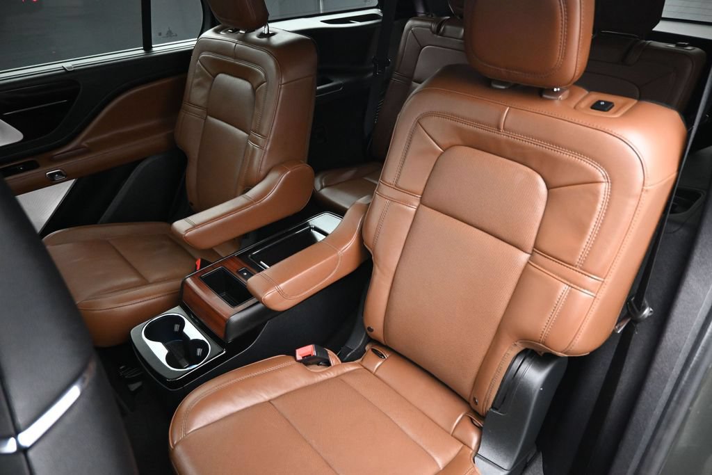 Used 2022 Lincoln Aviator Grand Touring w/ Equipment Group 301A AWD/4WD image 20