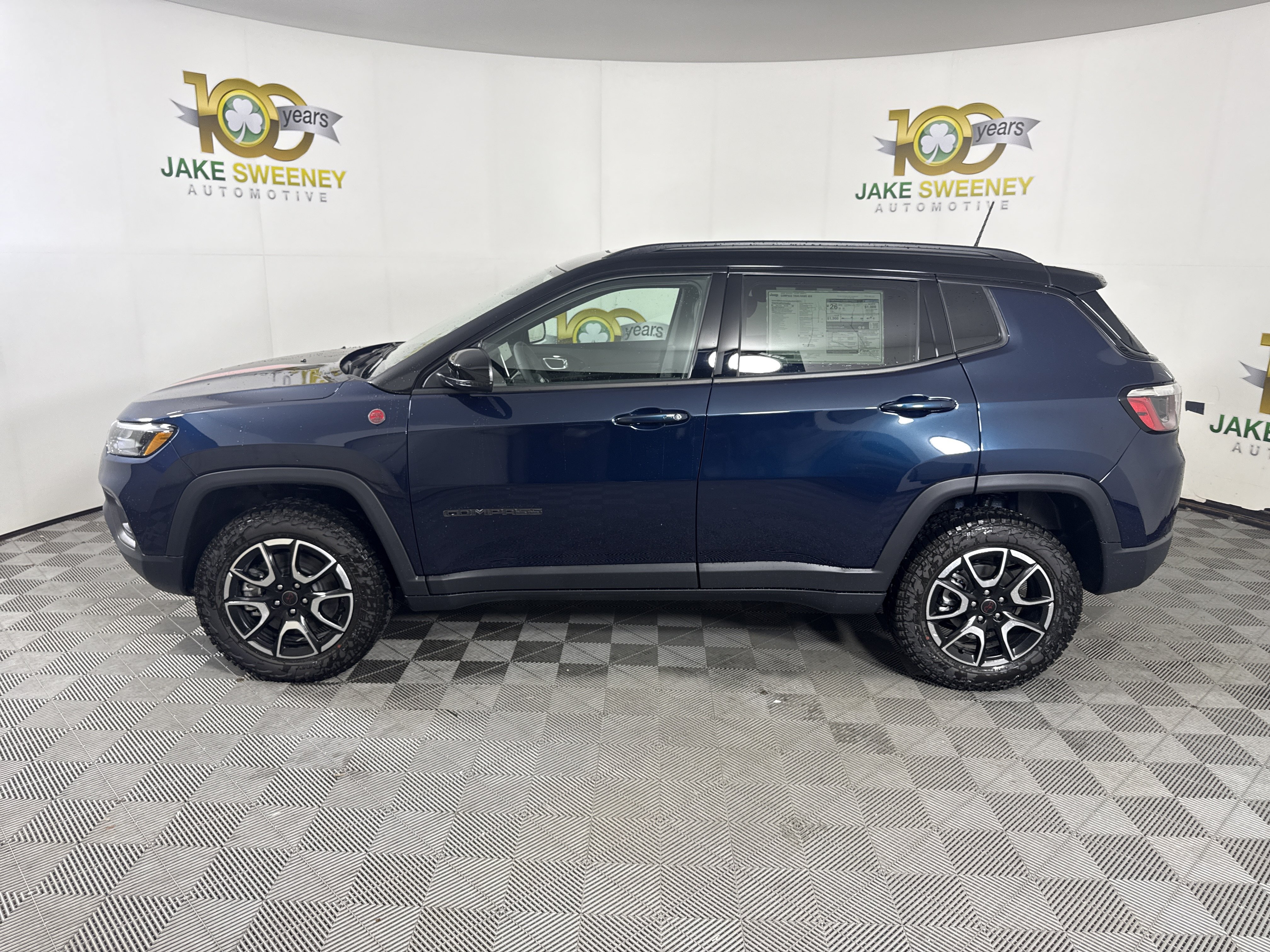 New 2026 Jeep Compass Trailhawk w/ Sun, Sound & Navigation Group AWD/4WD image 5