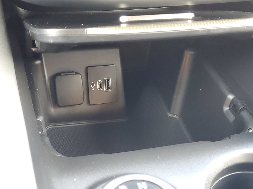 Certified 2025 Ford Explorer Active AWD/4WD image 32
