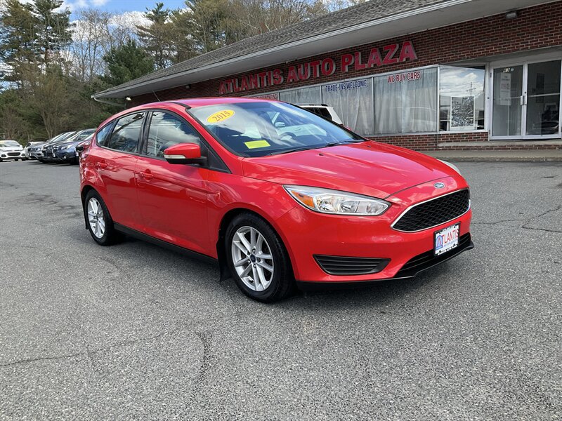 Used 2015 Ford Focus SE FWD image 3