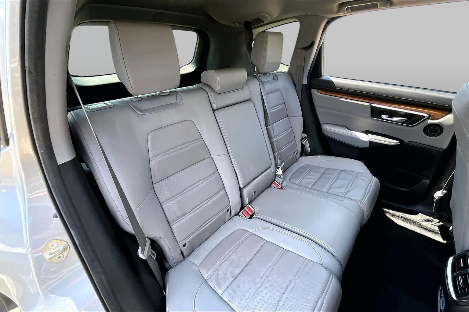 Used 2017 Honda CR-V Touring image 18