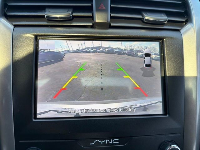 Used 2020 Ford Fusion SE image 23