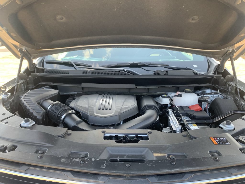 Certified 2026 Chevrolet Traverse LT FWD image 28