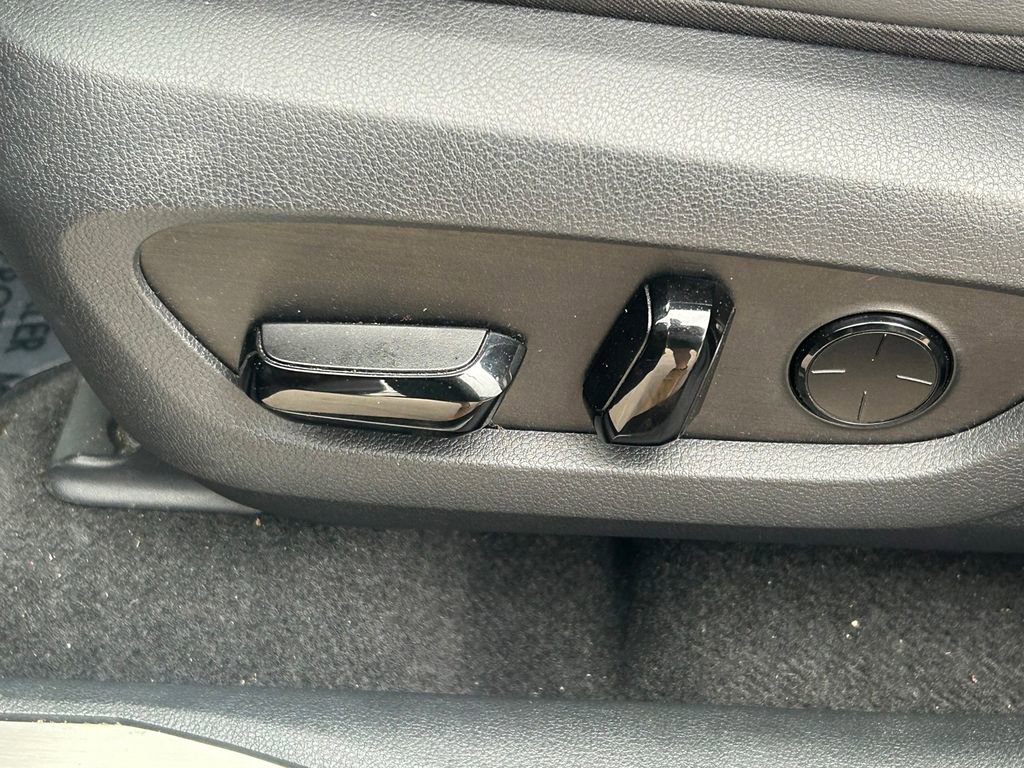 Used 2022 Lexus NX 350h AWD w/ Vision Package image 27